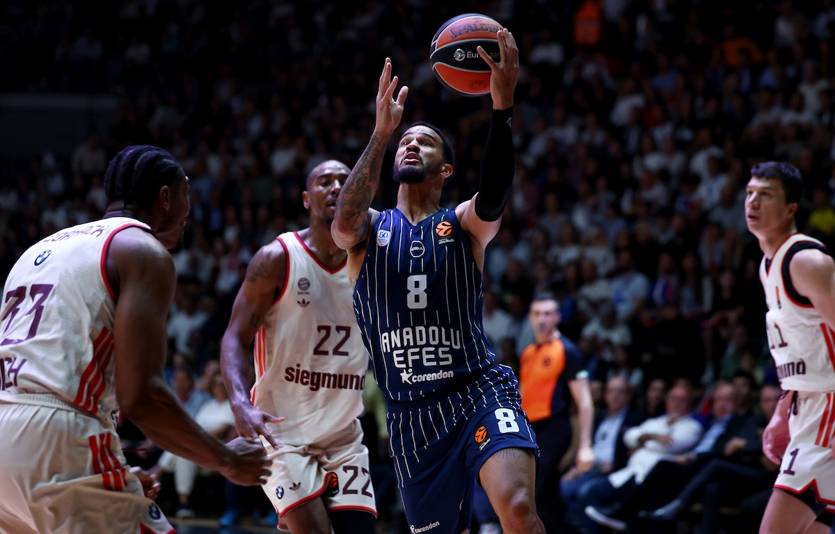 Antalya’da Galibiyet Bizim: 74-72