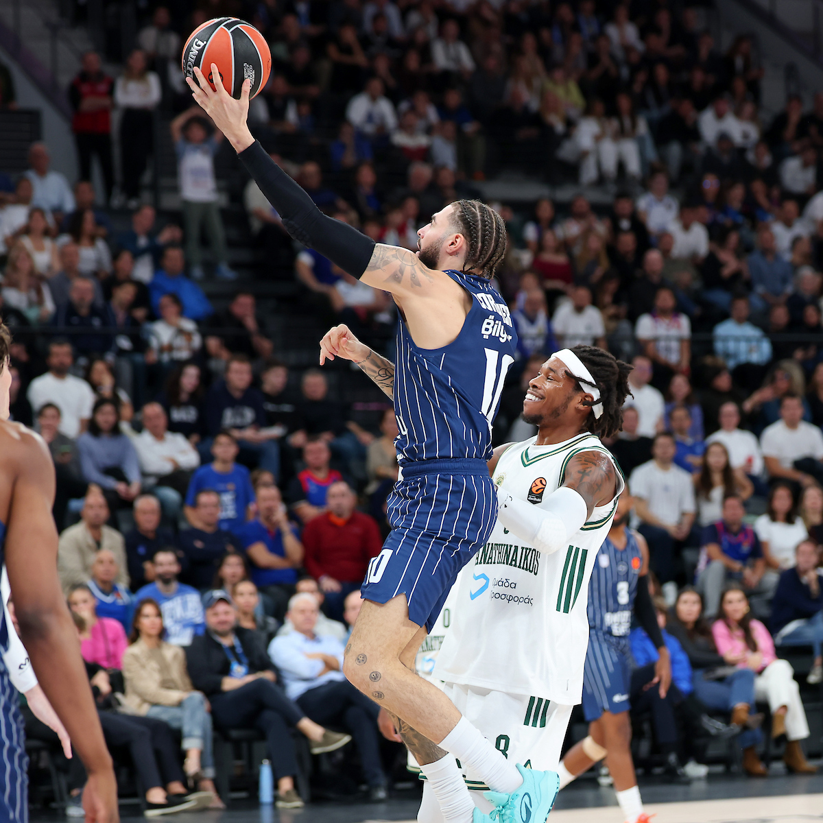 Anadolu Efes: 81 - Panathinaikos Aktor: 95