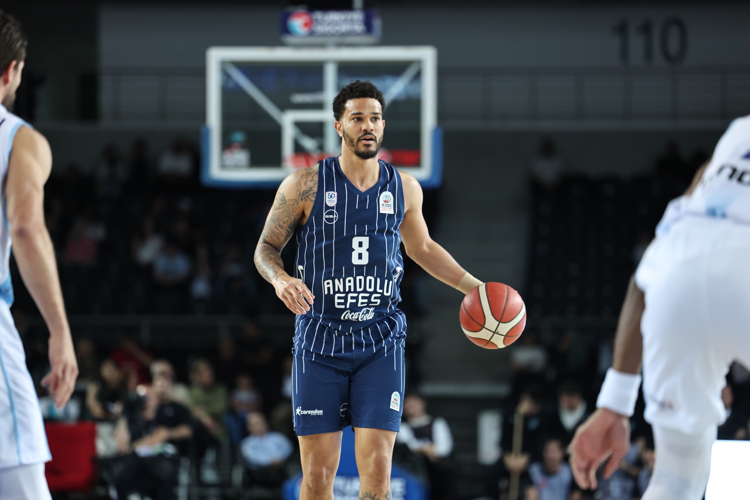 Yarı Finaldeyiz: 77-70