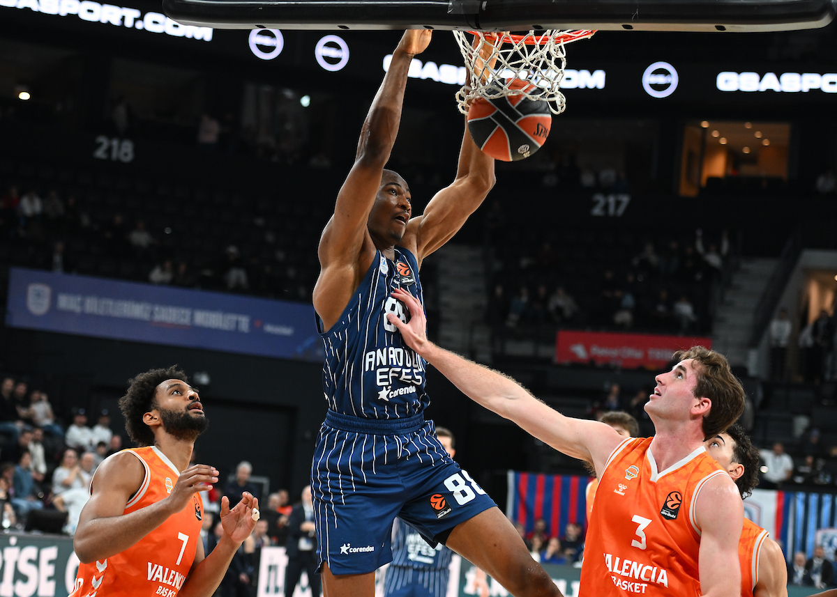 Valencia Basket’i 107-90’lık Skor ile Mağlup Ettik...
