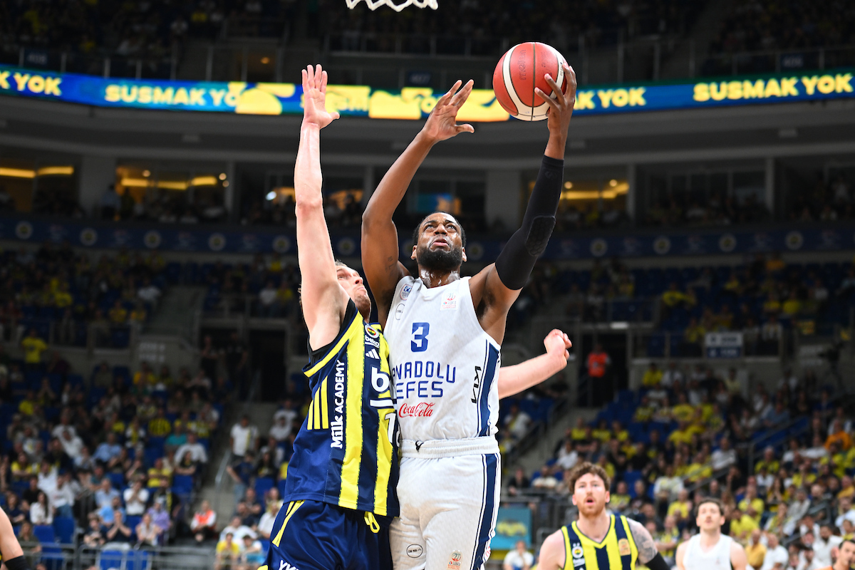 Fenerbahçe Beko: 73 - Anadolu Efes: 72