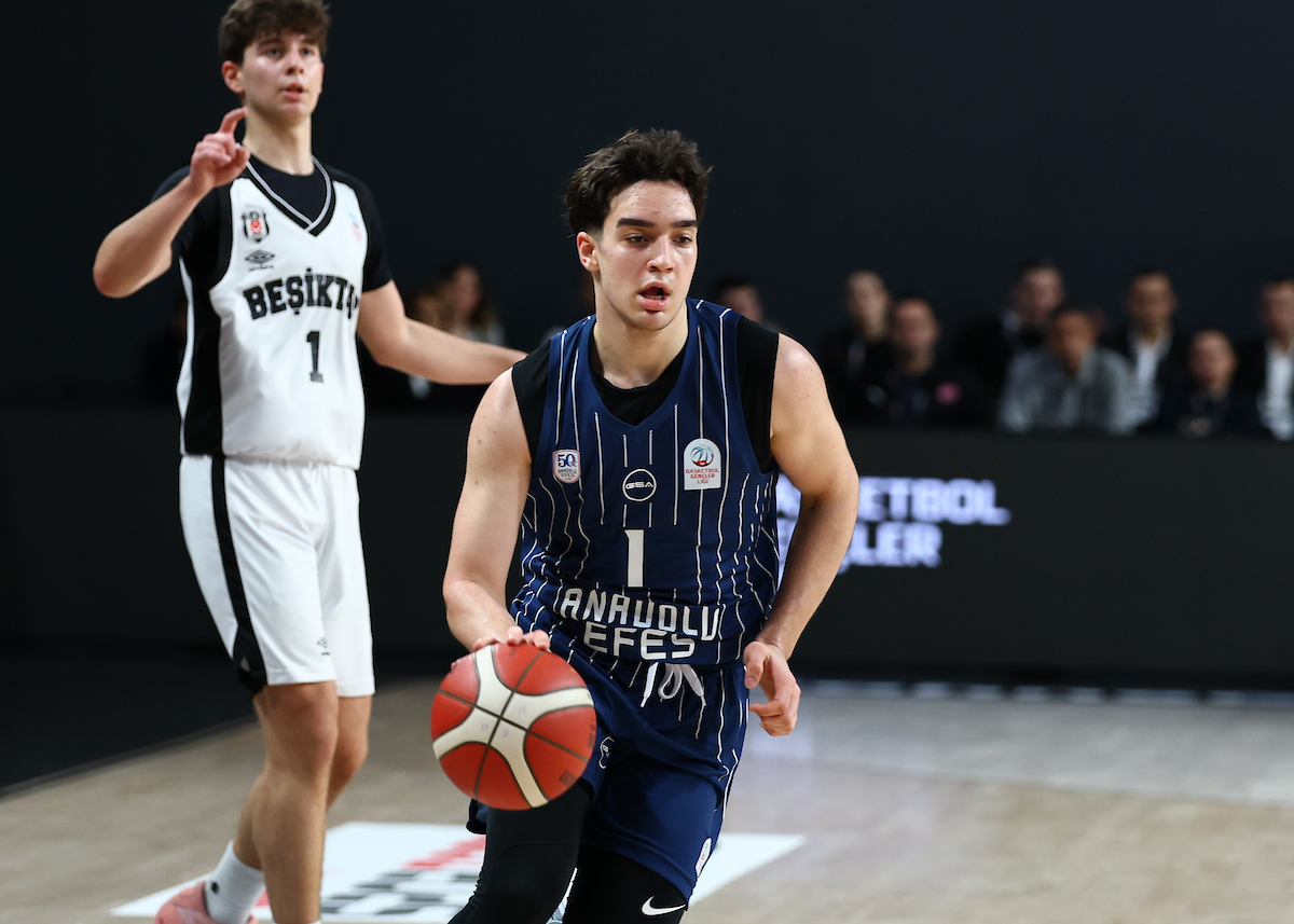 Beşiktaş’ı 90-87 Yenen Gençlerimiz BGL'de Yenilgisiz Liderliğini Sürdürdü...