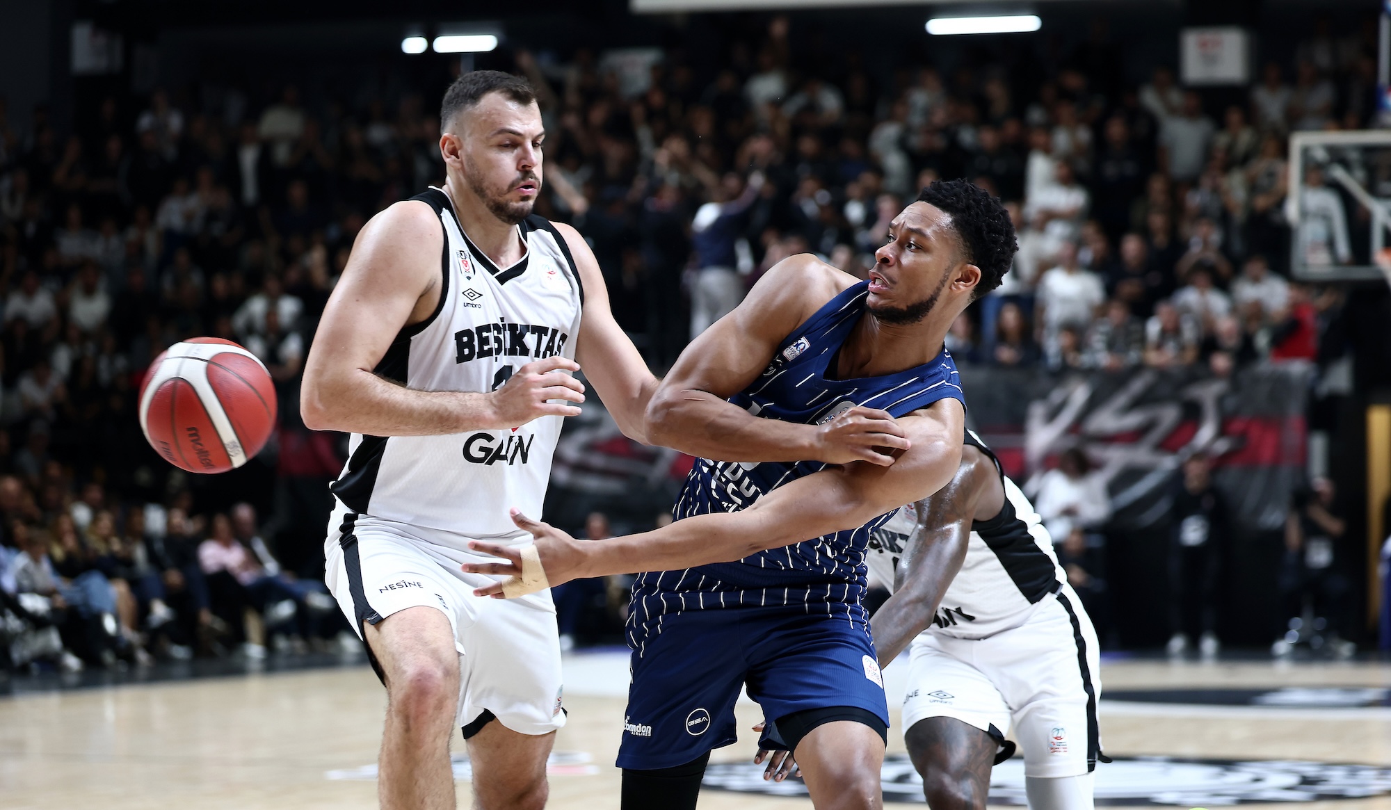 Beşiktaş Gain: 78 - Anadolu Efes: 69
