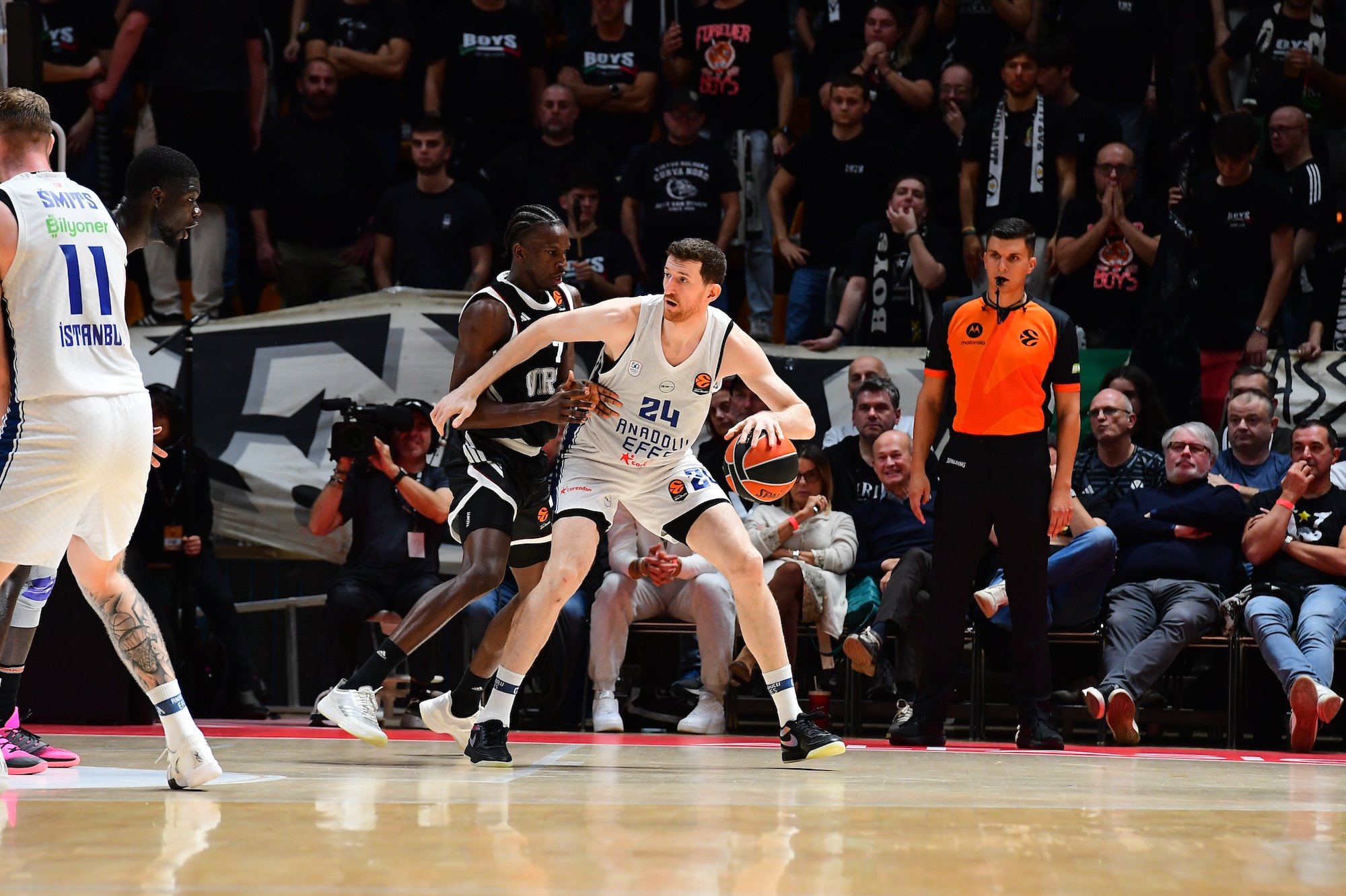 Virtus Bologna: 99 - Anadolu Efes: 89