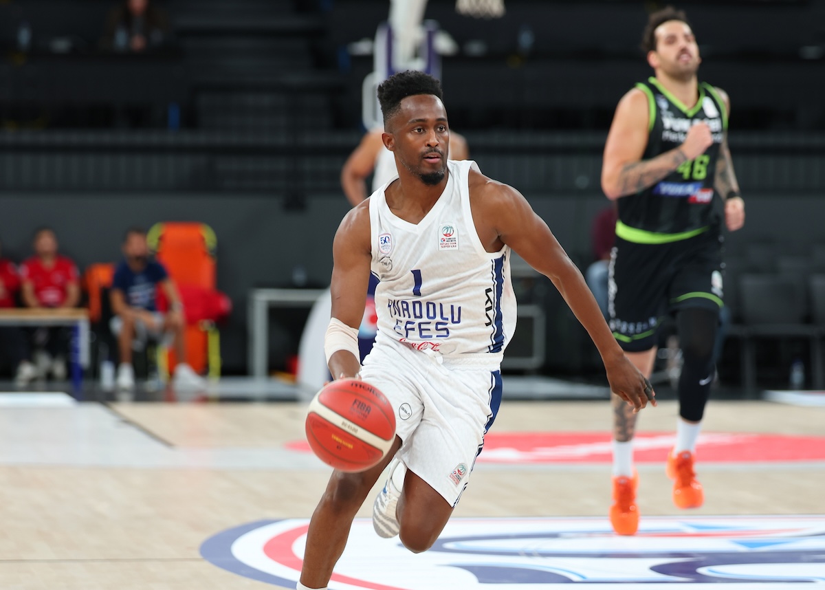 Yukatel Merkezefendi Belediyesi Basket’i 90-72 Mağlup Ettik...